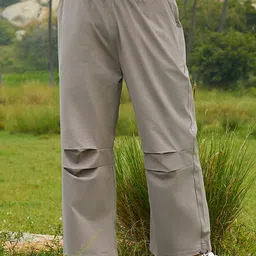 Campus Sutra Men Comfort Mid-Rise Loose Fit Cargos-picture-48