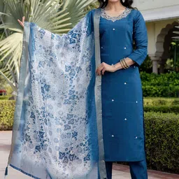 Navlik Women Floral Embroidered Regular Kurta with Trousers & With Dupatta-picture-48