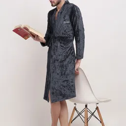klotthe Men Grey Self Design Wool Bath Robe With Belt image 3