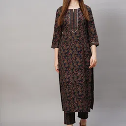 AK FASHION MALL Women Floral Printed Regular Kurta with Trousers-image-20