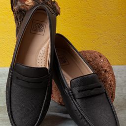 Mast & Harbour Men Textured Loafers-picture-37