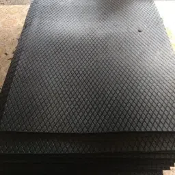 Easy Clean Raised Edges Waterproof Animal Feeding Mat for Cow, Buffalo & Bull Cow, Dog, Hamster, Guinea Pig, Miniature Pig Pet Mat-image-96