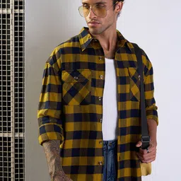 MASCLN SASSAFRAS Men Spread Collar Buffalo Checked Cotton Oversized Casual Shirt-image-44