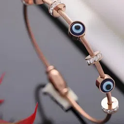 Thrillz Women Gold-Plated Charm Bracelet-17