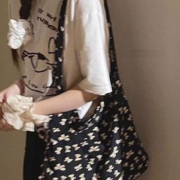 StyleCast x Revolte Women Graphic Printed Structured Shoulder Bag image 2