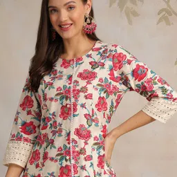Anouk Women Floral Printed Thread Work Kurta-image-73