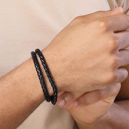 Bohey by KARATCART Men Leather Handcrafted Multistrand Bracelet-picture-7