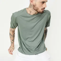 max Men Solid Round Neck T-shirt-image-94