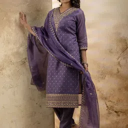 VredeVogel Ethnic Motifs Embroidered Chanderi Silk Straight Kurta With Trousers & Dupatta-11