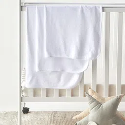 Juniors by Babyshop Kids White 3 Pieces Printed Pure Cotton AC Room Single Bed Blankets-image-30