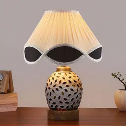 Aura Off White & Black Textured Glass Frustum Shaped Table Lamp-15