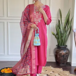 PEENGAX Women Floral Embroidered Regular Chanderi Silk Kurta with Trousers & Dupatta-image-22