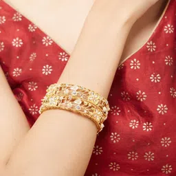Anouk Gold Plated & Floral Textured Round Shaped Kundan Stone Studded Bangle set image 5