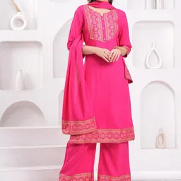 OH MI DIOS Women Floral Printed Kurta with Palazzos & Dupatta-image-56