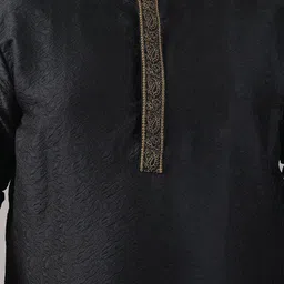 SOJANYA PLUS Men Regular Kurta with Pyjamas image 3