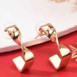 VAGHBHATT Geometric Drop Earrings-16