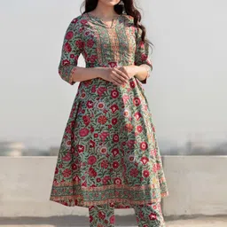 Charnest Floral Printed Notch Neck Anarkali Kurta with Trousers-35