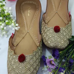 Fulkari Women Embellished Ethnic Mojaris Flats-35
