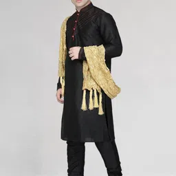 SKAVIJ Men Leheriya Printed Regular Thread Work Dupion Silk Kurta with Churidar & With Dupatta image 4