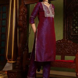 Sangria Purple Geometric Self Design Notch Neck Sequinned Kurta With Trouser And Dupatta-picture-12