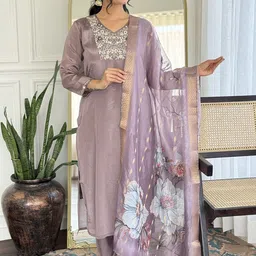 PARNAVI Floral Embroidered V-Neck Thread Work Chinon Kurta With Trousers & Dupatta-picture-10