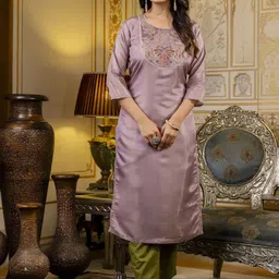 VredeVogel Floral Embroidered Round Neck Regular Straight Kurta-picture-33