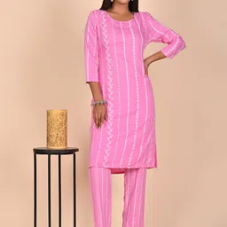 Rashmi Shree Creation Women Printed Regular Kurti with Pyjamas-image-39