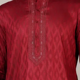 V-Mart Men Printed Regular Thread Work Kurta with Churidar image 4