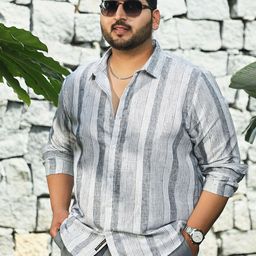Instafab Plus Men Comfort Opaque Striped Casual Shirt-image-81