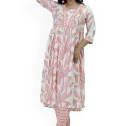 Silselah Women Floral Printed Pleated Pure Cotton Kurta with Trousers-image-6