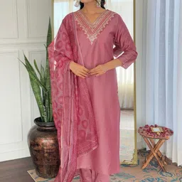 URMIR FASHION Women Ethnic Motifs Embroidered Regular Thread Work Kurta with Trousers & With Dupatta-picture-6