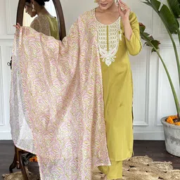 Ekta Textiles Floral Yoke Design Round Neck Thread Work Kurta With Trouser & Dupatta-5