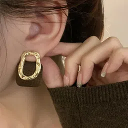 VAGHBHATT Gold-Plated Square Shaped Studs image 4