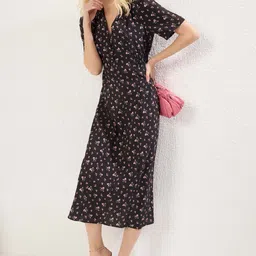 Trendyol Women Floral Printed V-Neck A-Line Midi Dress-picture-13