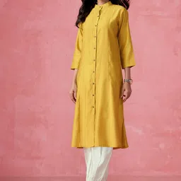 Sangria Mandarin Collar Straight Kurta & Trousers-17