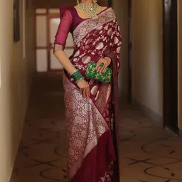 DIVASTRI Woven Design Zari Banarasi Saree-image-27