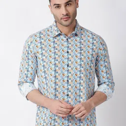 Basics Men Relaxed Fit Spread Collar Geometric Printed Cotton Casual Shirt-image-40
