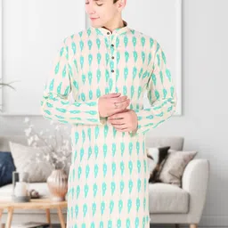 SKAVIJ Men Handloom Kurta-image-23