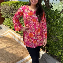 Sanskritam Floral Printed Notch Neck Pure Cotton Kurti image 2