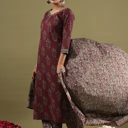 Indo Era Women Floral Printed Regular Pure Cotton Kurta with Salwar & With Dupatta image 5