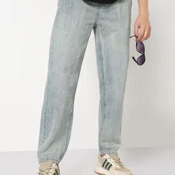 SHOWOFF Men Comfort Tapered Fit Low-Rise Light Fade Acid Wash Jeans-image-87