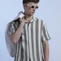 Voi Jeans Men Vertical Striped Cuban Collar Cotton Casual Shirt-image-73