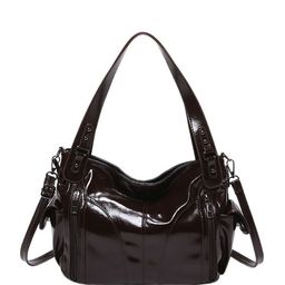 StyleCast x Revolte Women Solid Bucket Shoulder Bag-3
