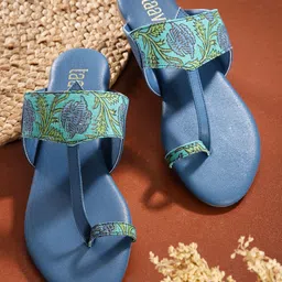 Taavi Women Floral Printed One Toe Flats-image-14
