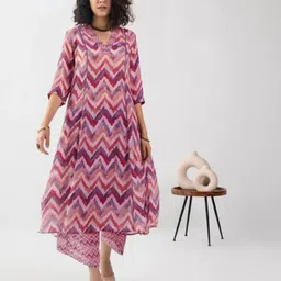 TOOCHKI Women Printed Regular Kurta with Palazzos-picture-17