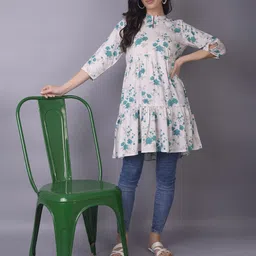Shree Women Floral Printed Liva Kurta-52