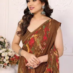 AMRUTKALA SAREES Abstract Printed Block Print Saree with Blouse Piece image 5