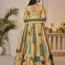 ODETTE Embroidered Sequinned Semi-Stitched Lehenga & Unstitched Blouse With Dupatta image 4