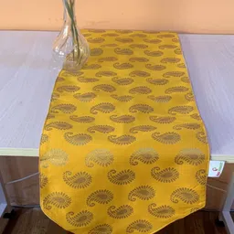 Pink Parrot Yellow Printed Jacquard Silk Table Runner With Tassels-23