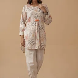 House of Pataudi Floral Printed Pure Cotton Tunic With Trouser-image-91